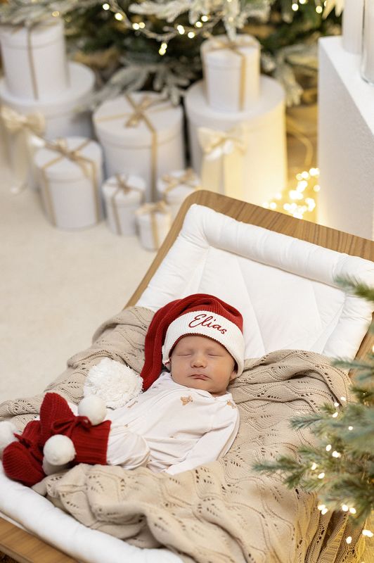 Strikket nisselue med navn