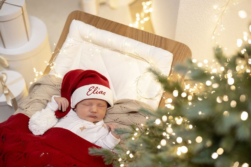 Strikket nisselue med navn